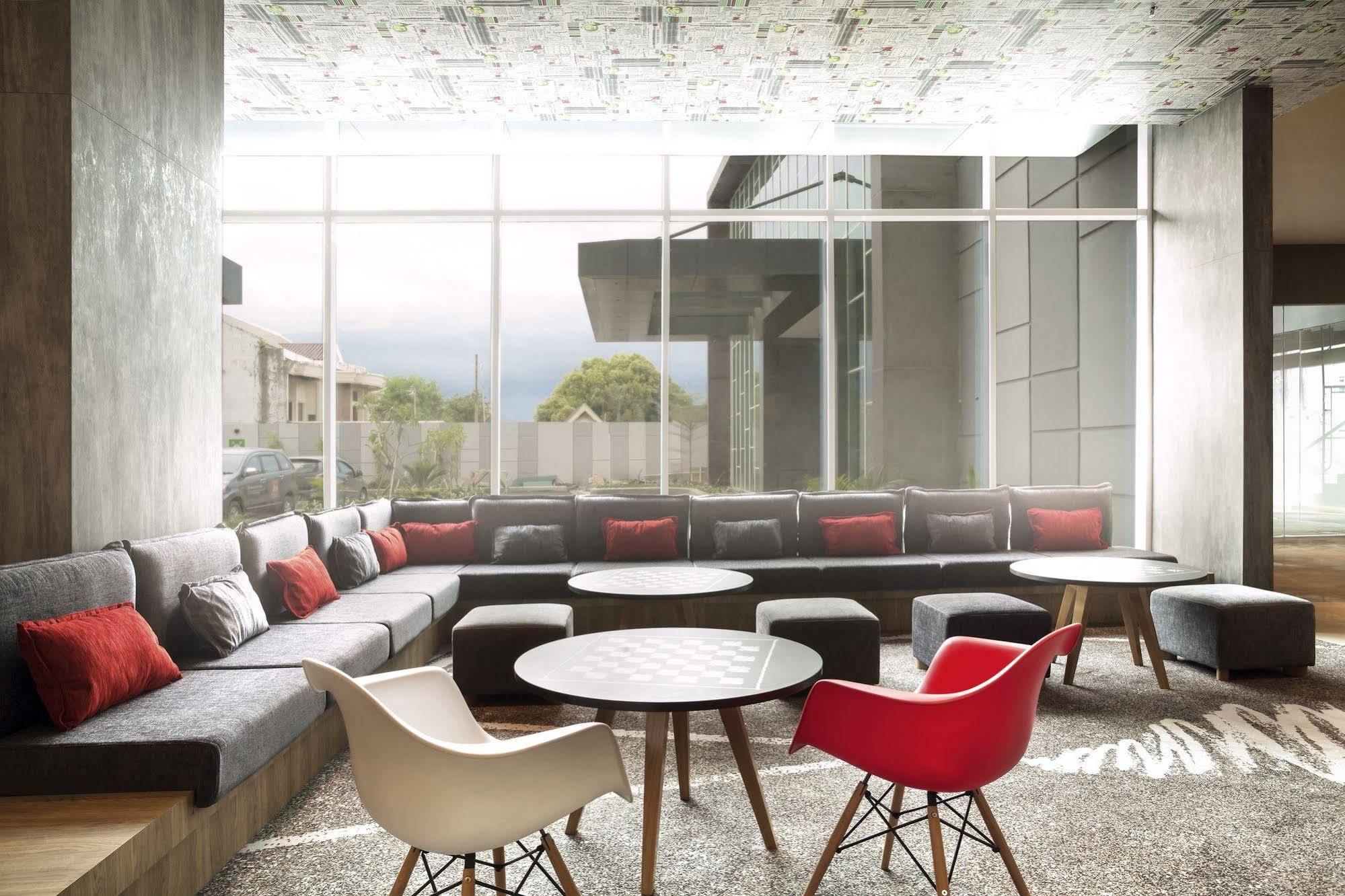 Ibis Makassar City Center Εξωτερικό φωτογραφία
