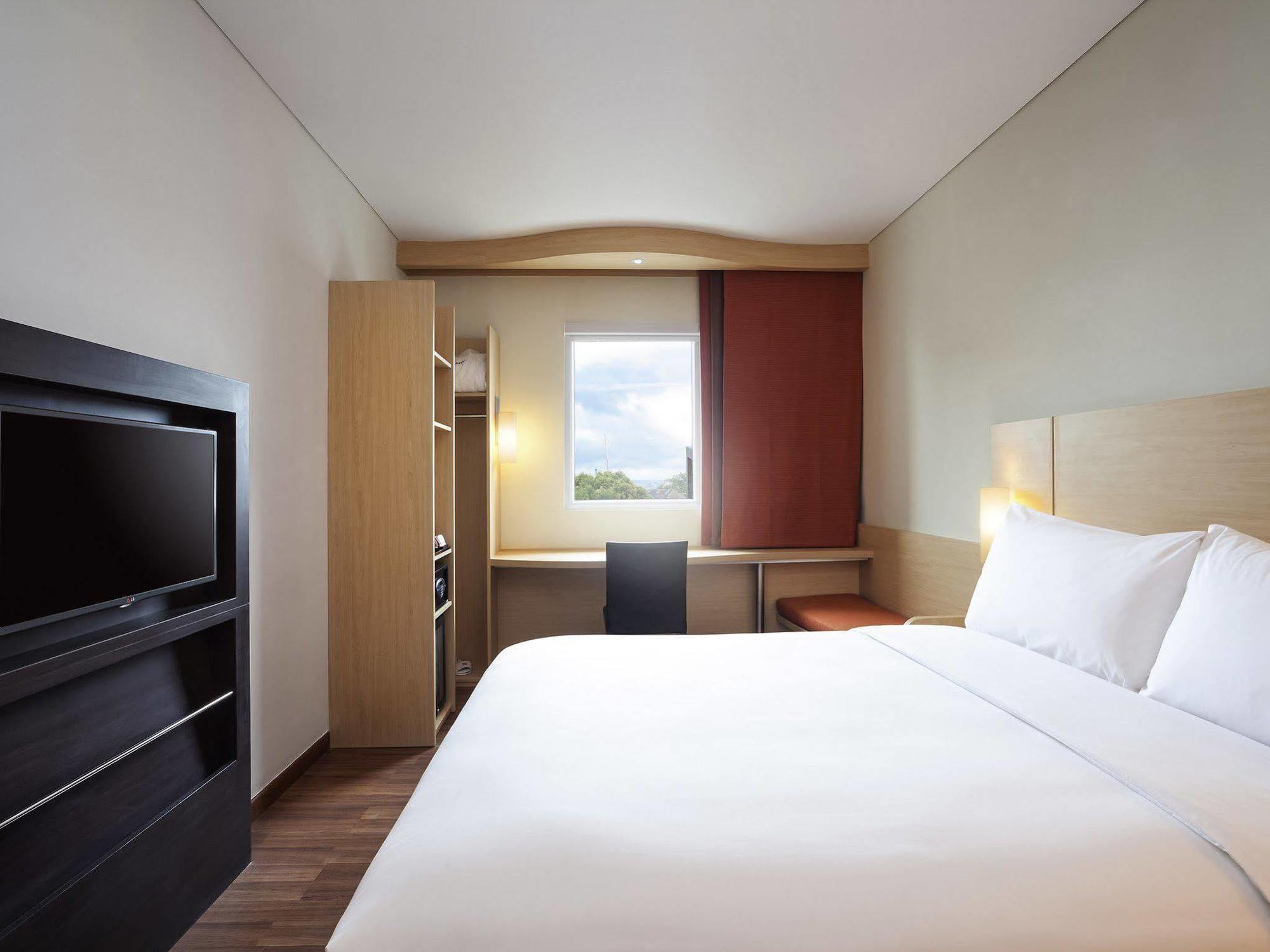Ibis Makassar City Center Εξωτερικό φωτογραφία