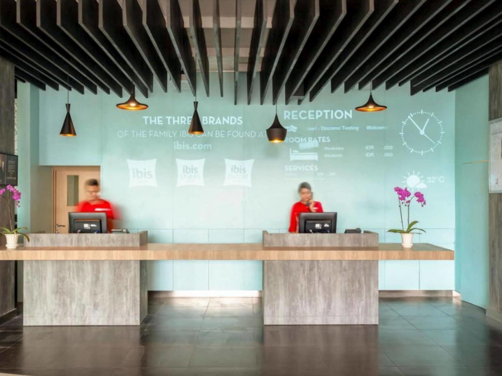 Ibis Makassar City Center Εξωτερικό φωτογραφία