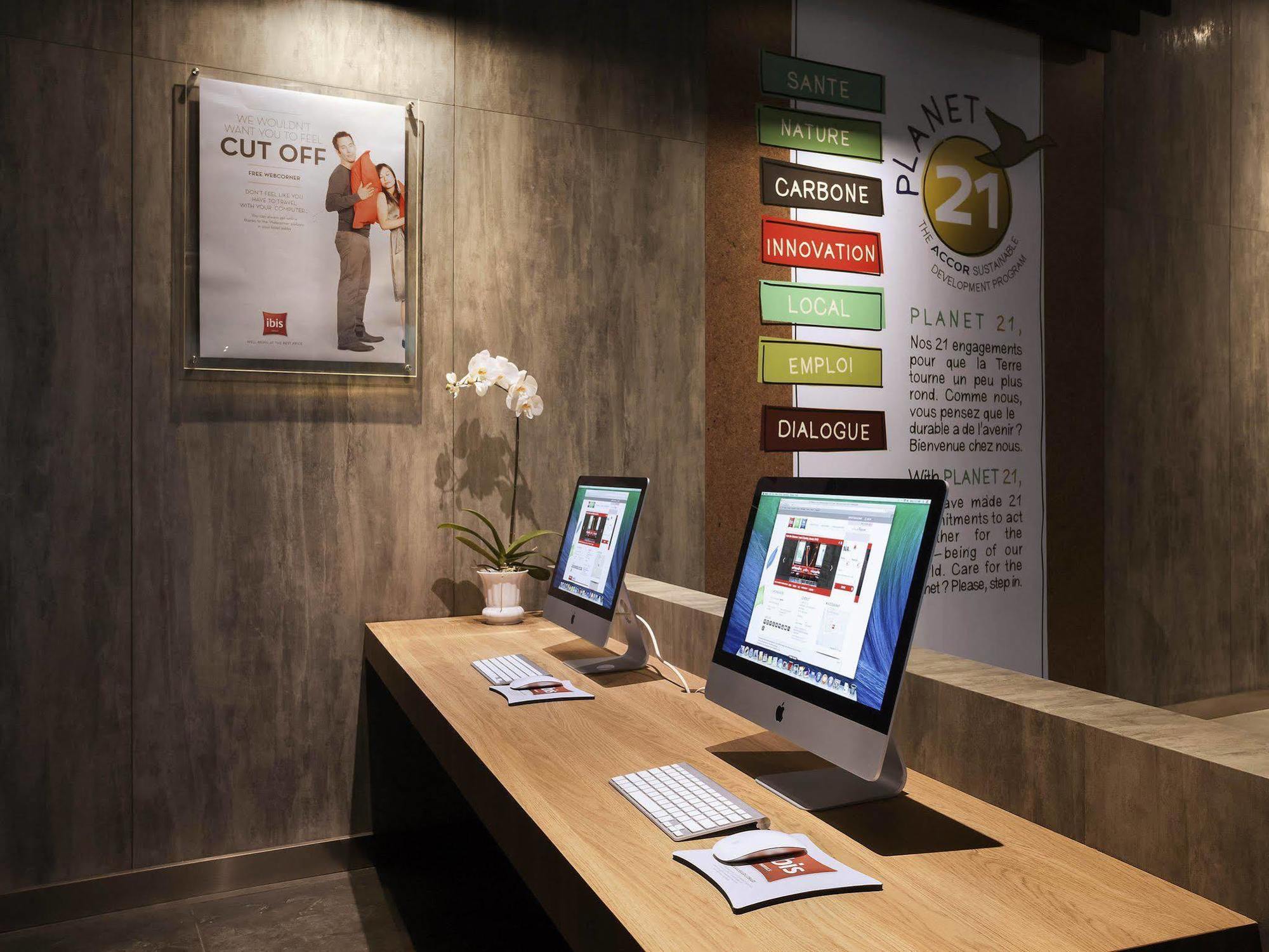 Ibis Makassar City Center Εξωτερικό φωτογραφία