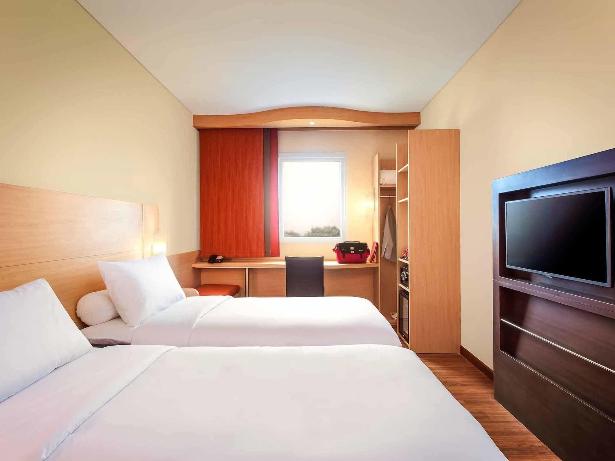 Ibis Makassar City Center Εξωτερικό φωτογραφία